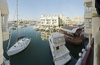 Puerto Marina Beach And Golf 贝纳尔马德纳 0*,